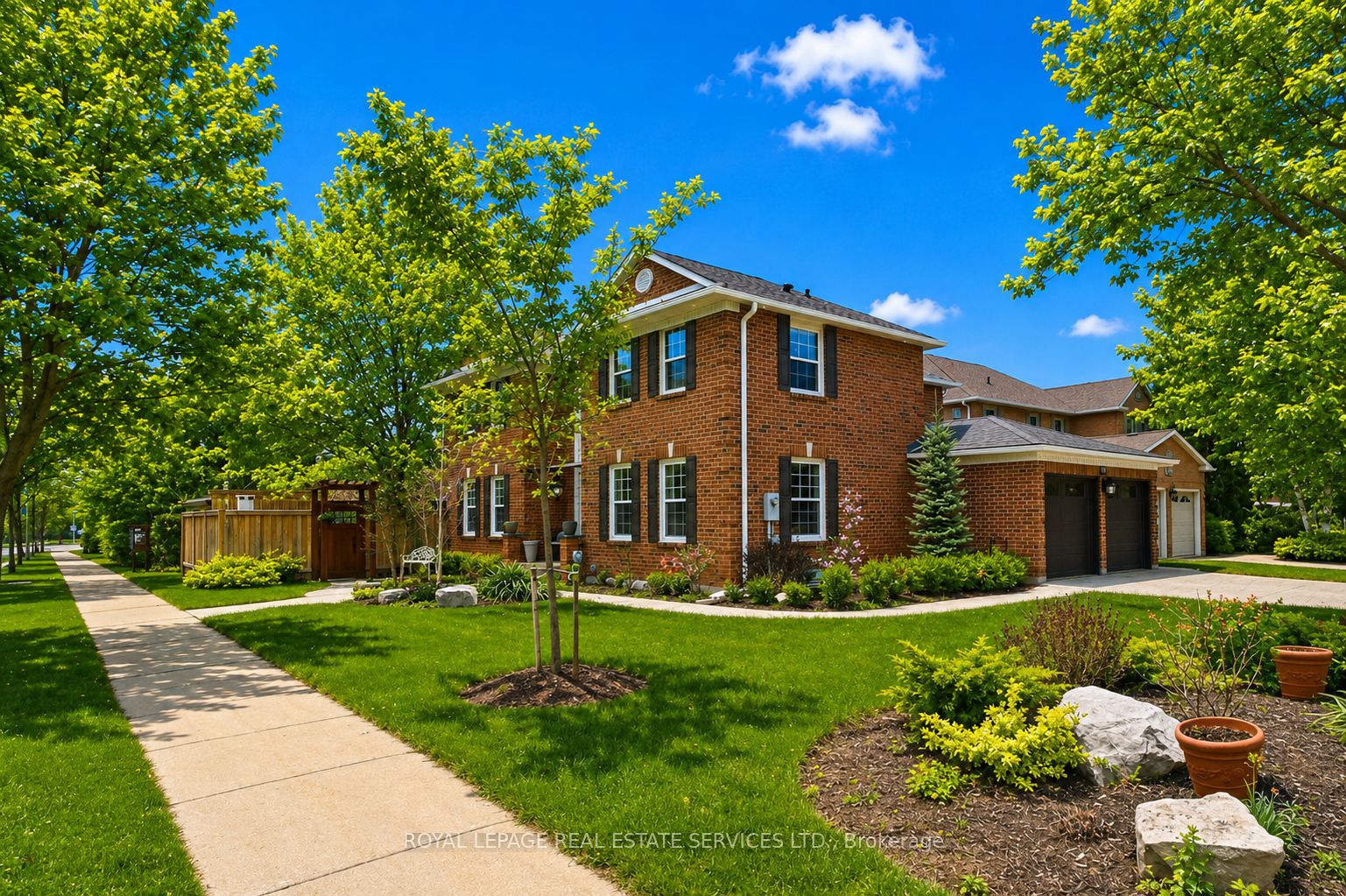 1256 Fieldcrest Lane