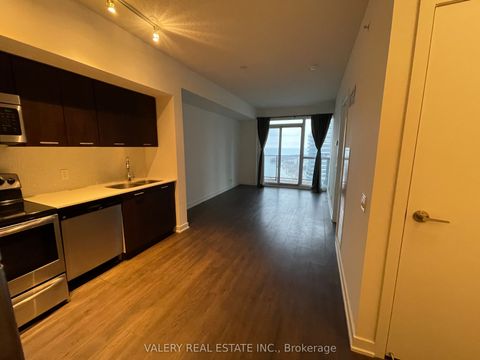 2200 Lake Shore Boulevard W 4003 Toronto ON M8V 1A4