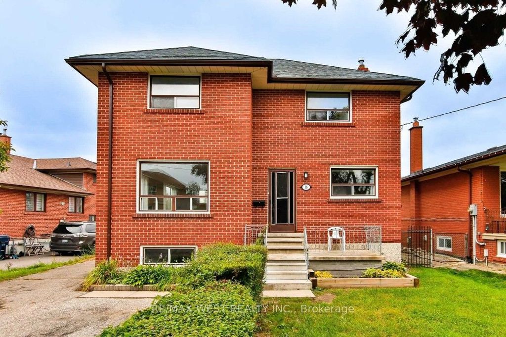 Photo of 16 Upwood Avenue, Toronto, ON M6L 3A5 (MLS # W12802396)