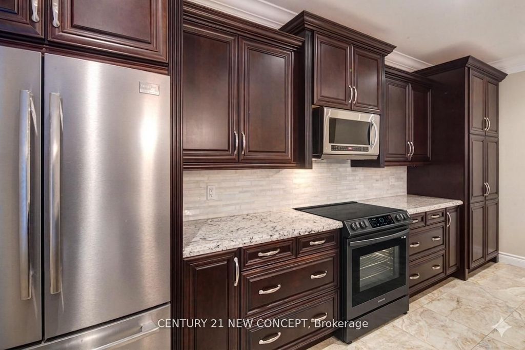 Photo of 678 Garth Street, Hamilton, ON L9C 4K2 (MLS # X13147136)