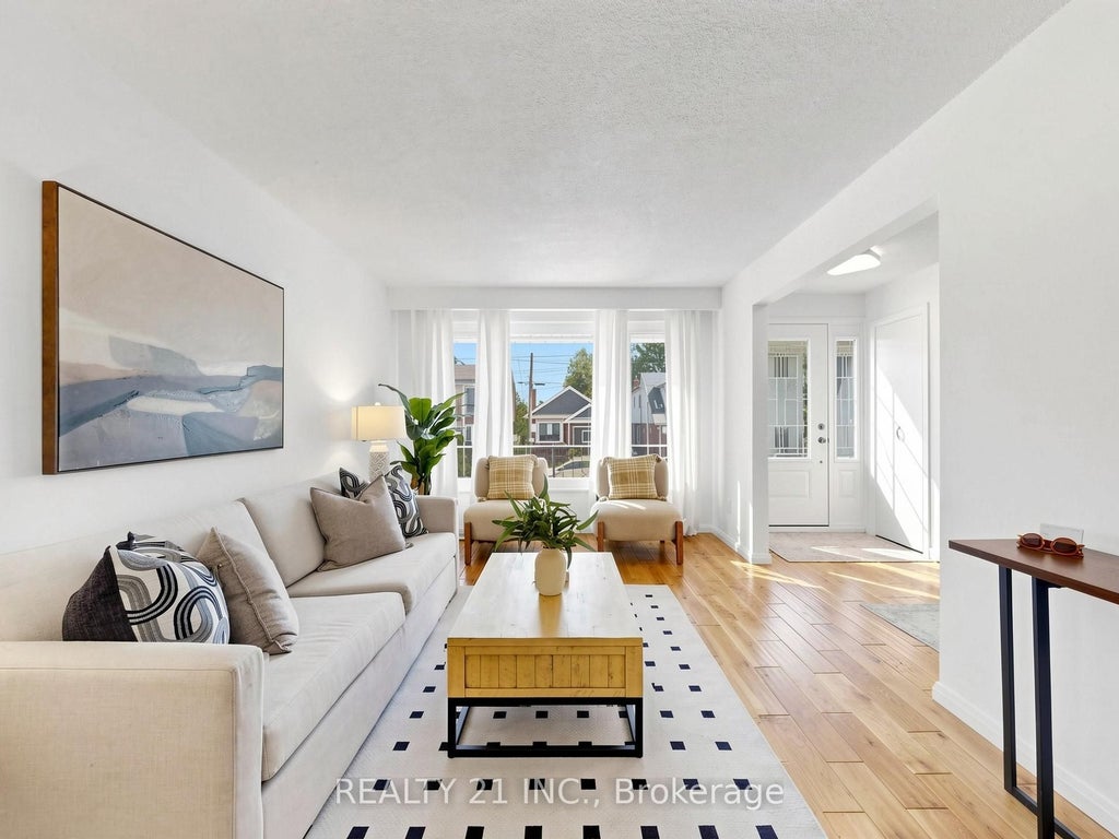 Photo of 132 Harding Boulevard, Toronto, ON M1N 3E2 (MLS # E13831134)