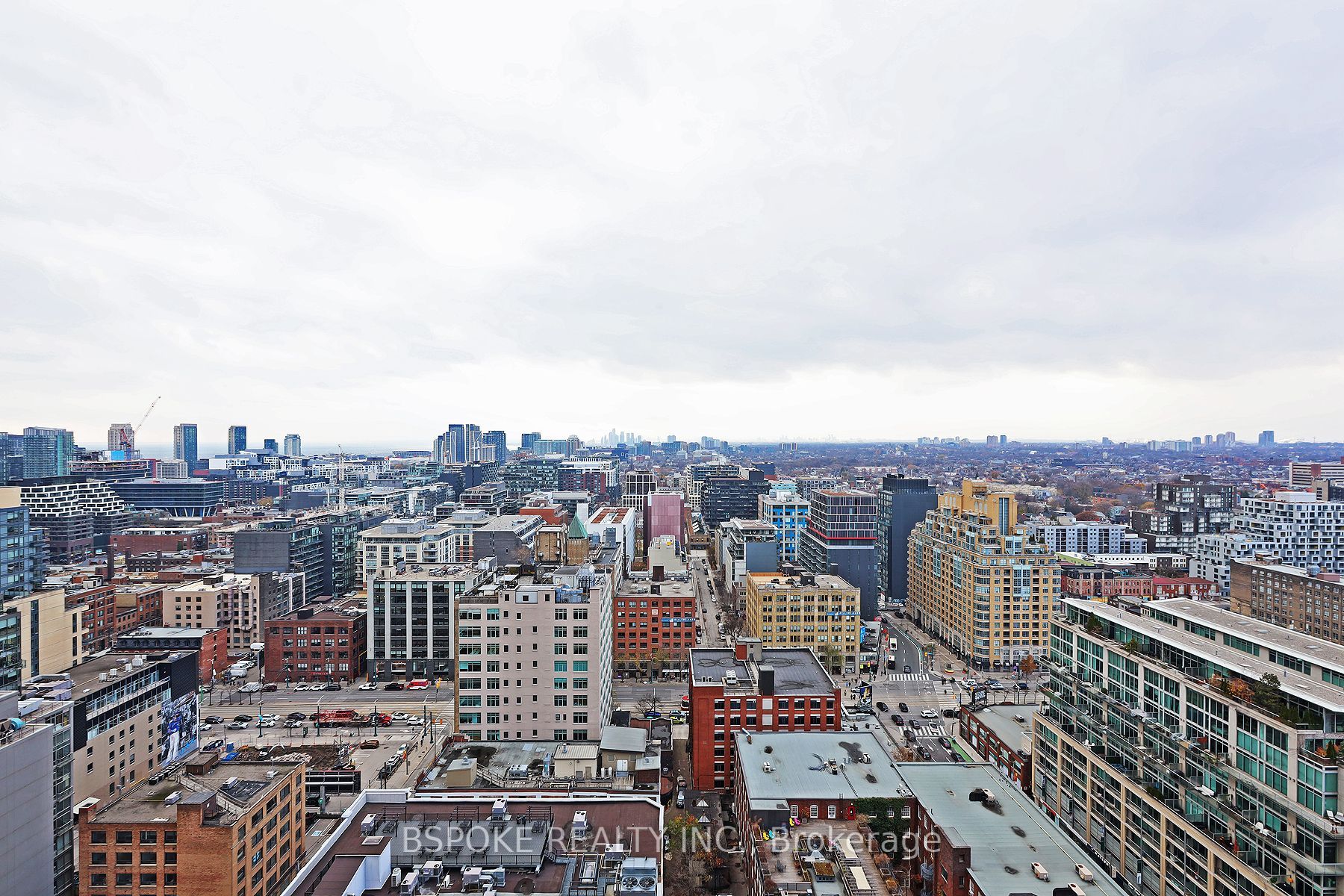 108 Peter Street 2811