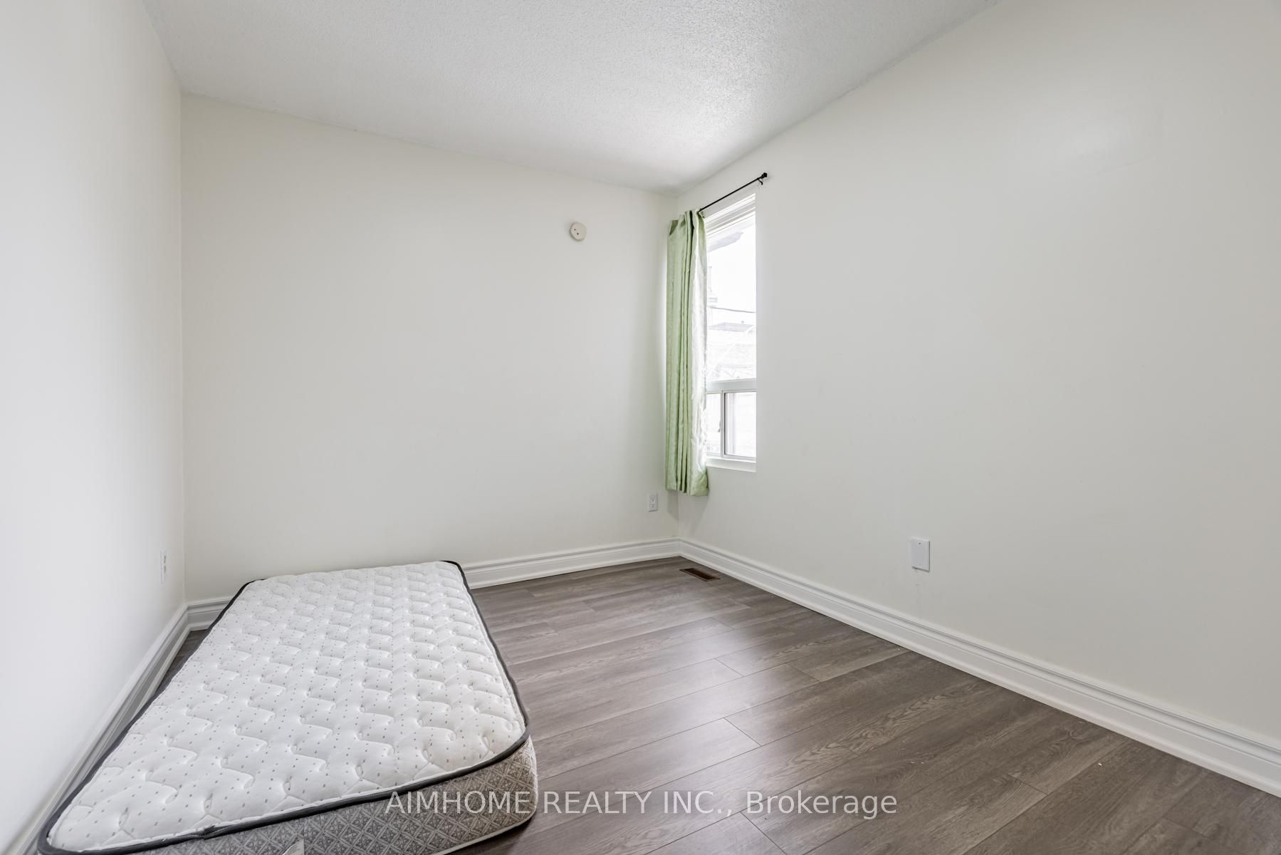 144 Wolseley Street 2B