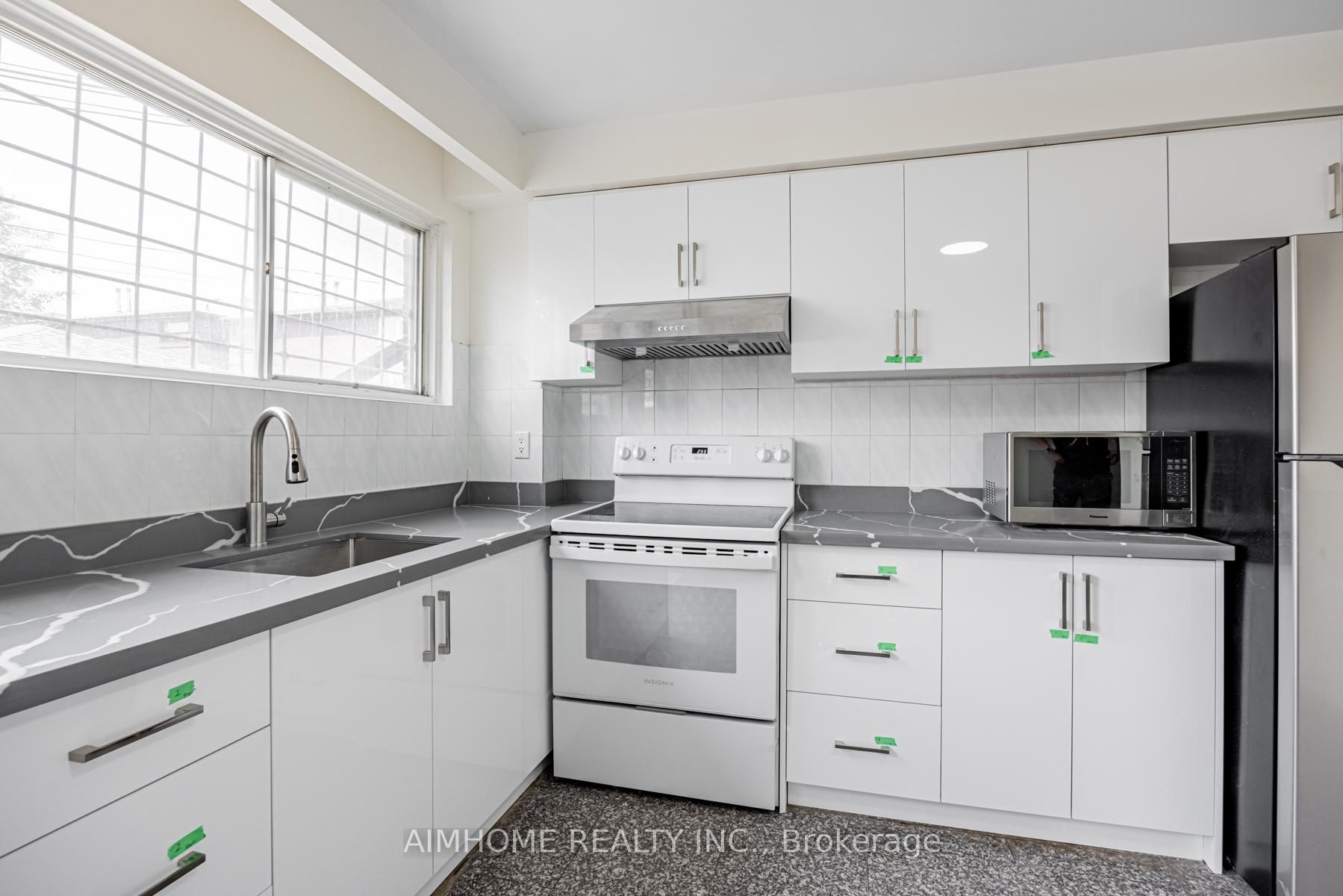 144 Wolseley Street 2B