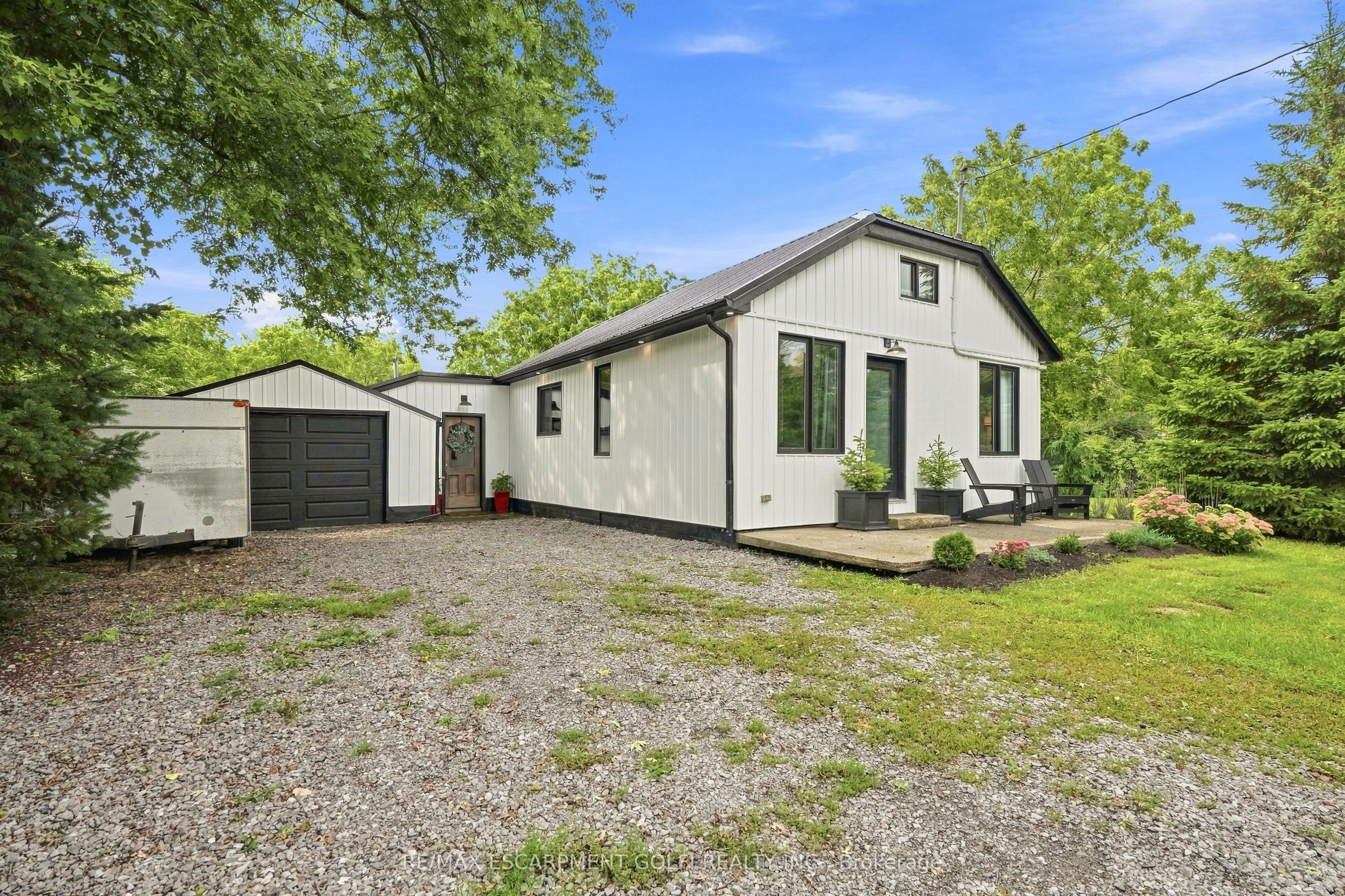 1368 Lorraine Road