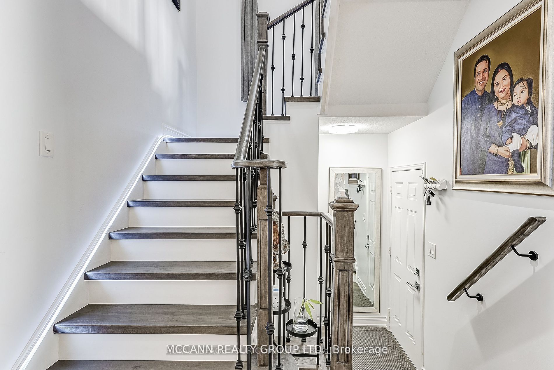 93 Revelstoke Crescent