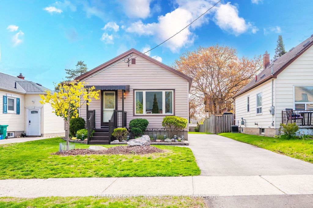 Photo of 188 Edwin Street, Kitchener, ON N2H 4P2 (MLS # X13100334)