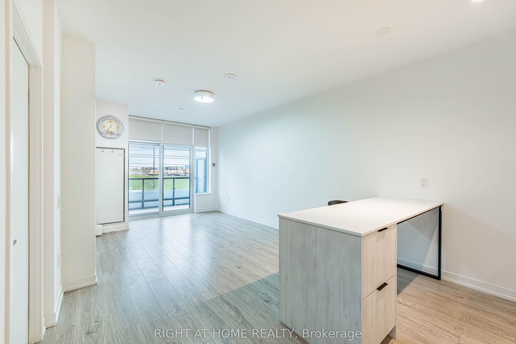 Photo of 2485 Eglinton Avenue W #418, Mississauga, ON L5W 2T1 (MLS # W13069186)