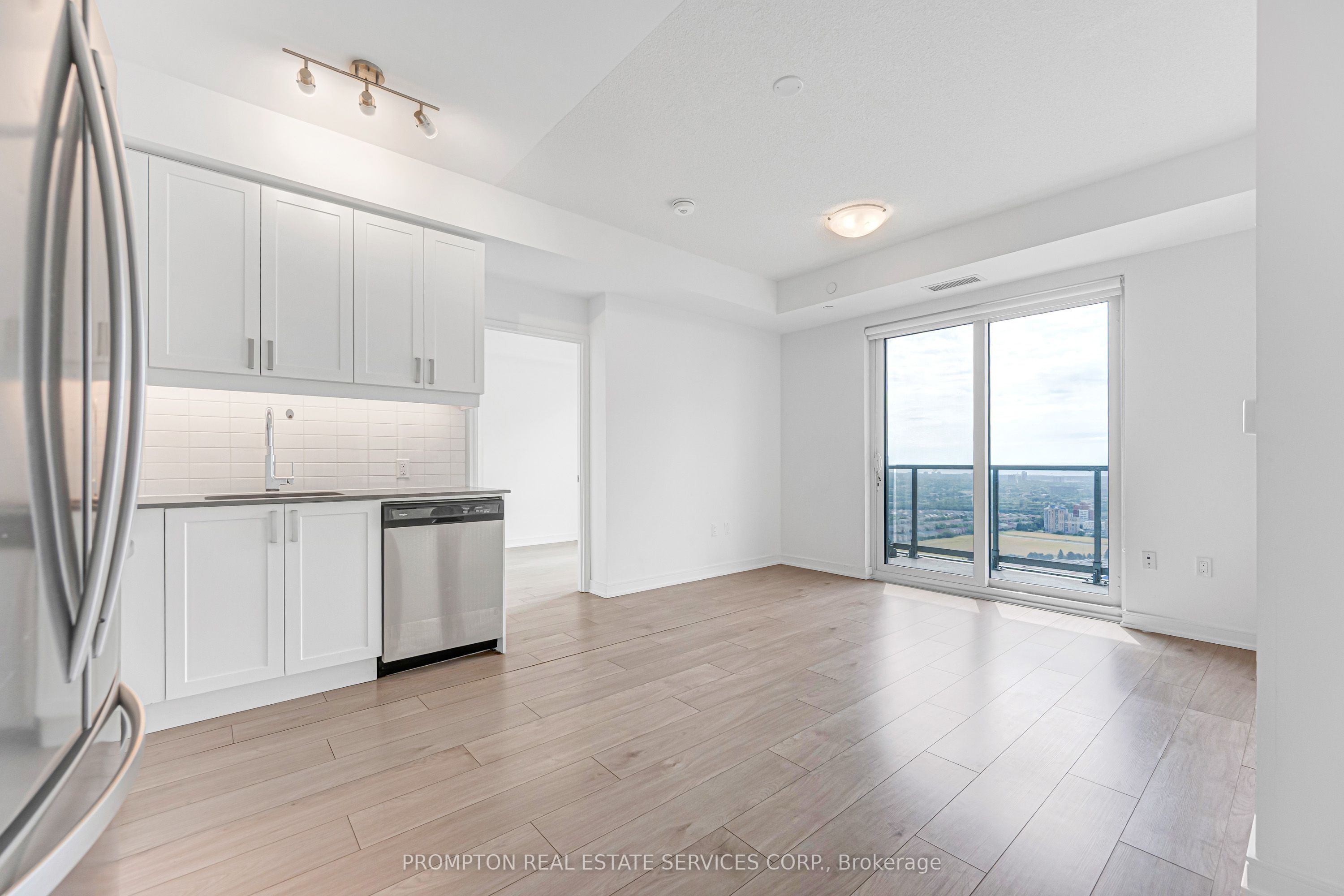 8 Nahani Way 3320