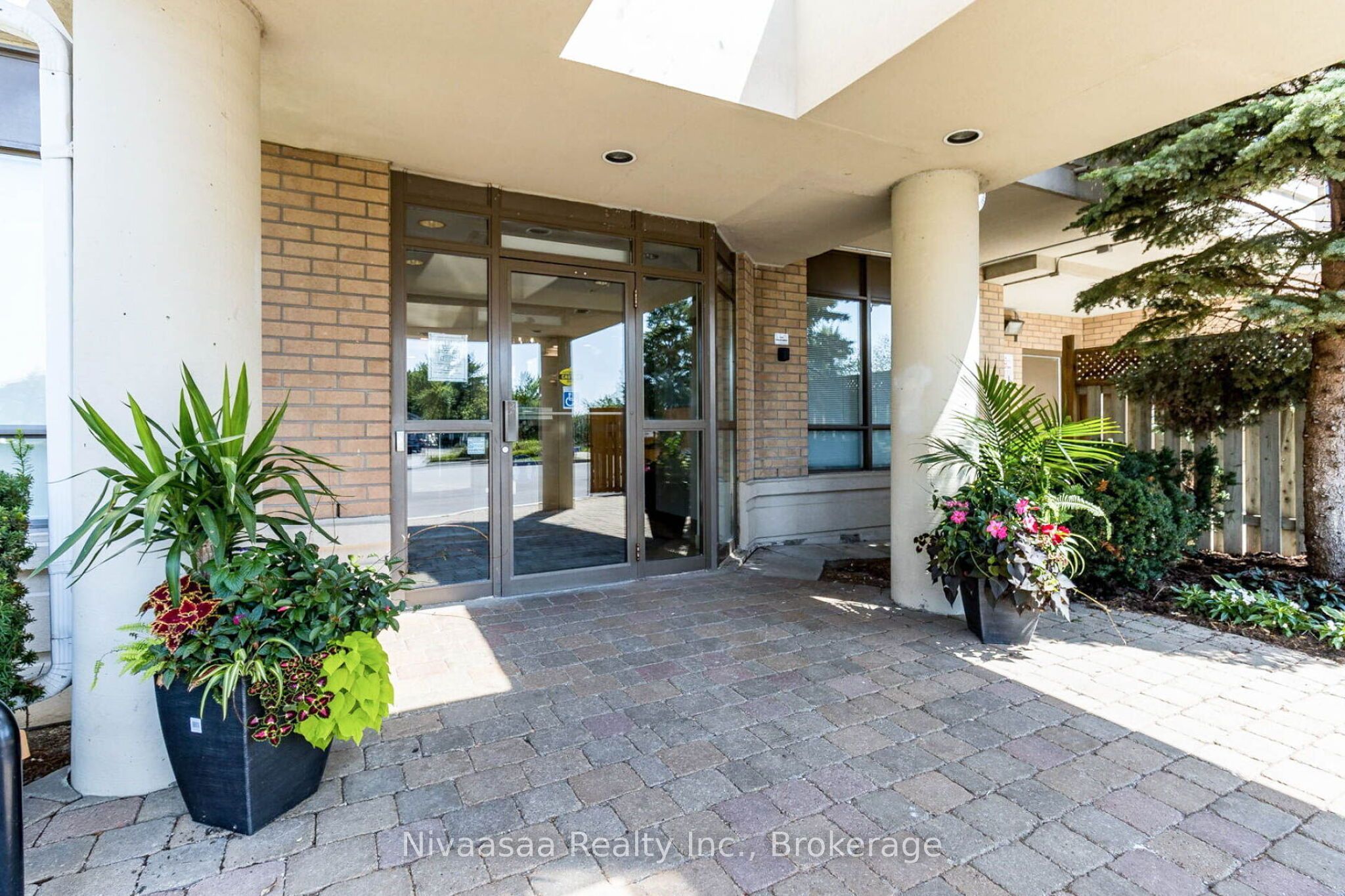 300 Ray Lawson Boulevard 514