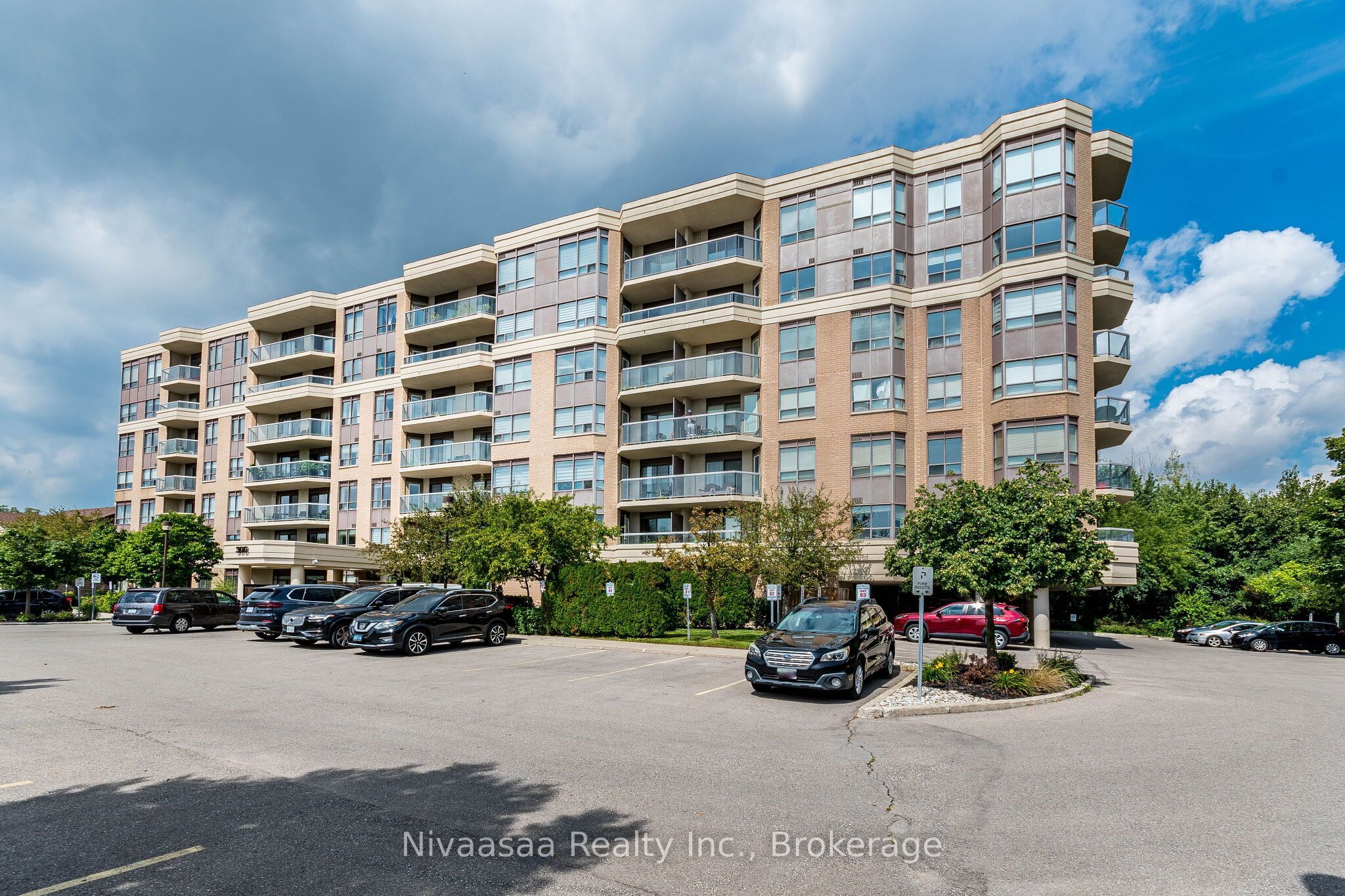 300 Ray Lawson Boulevard 514