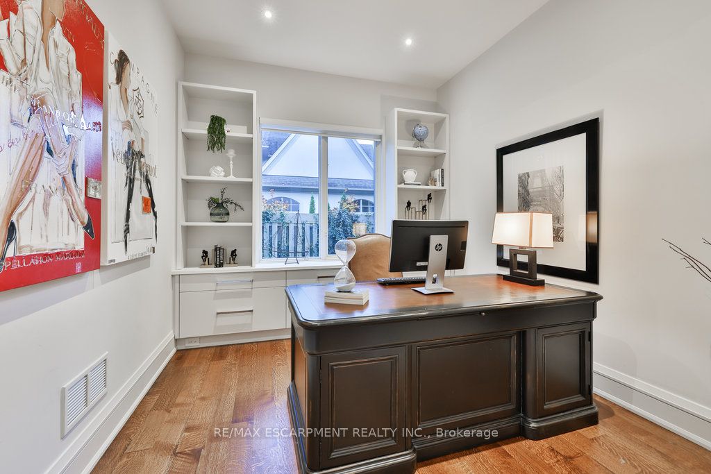 1293 Woodland Avenue