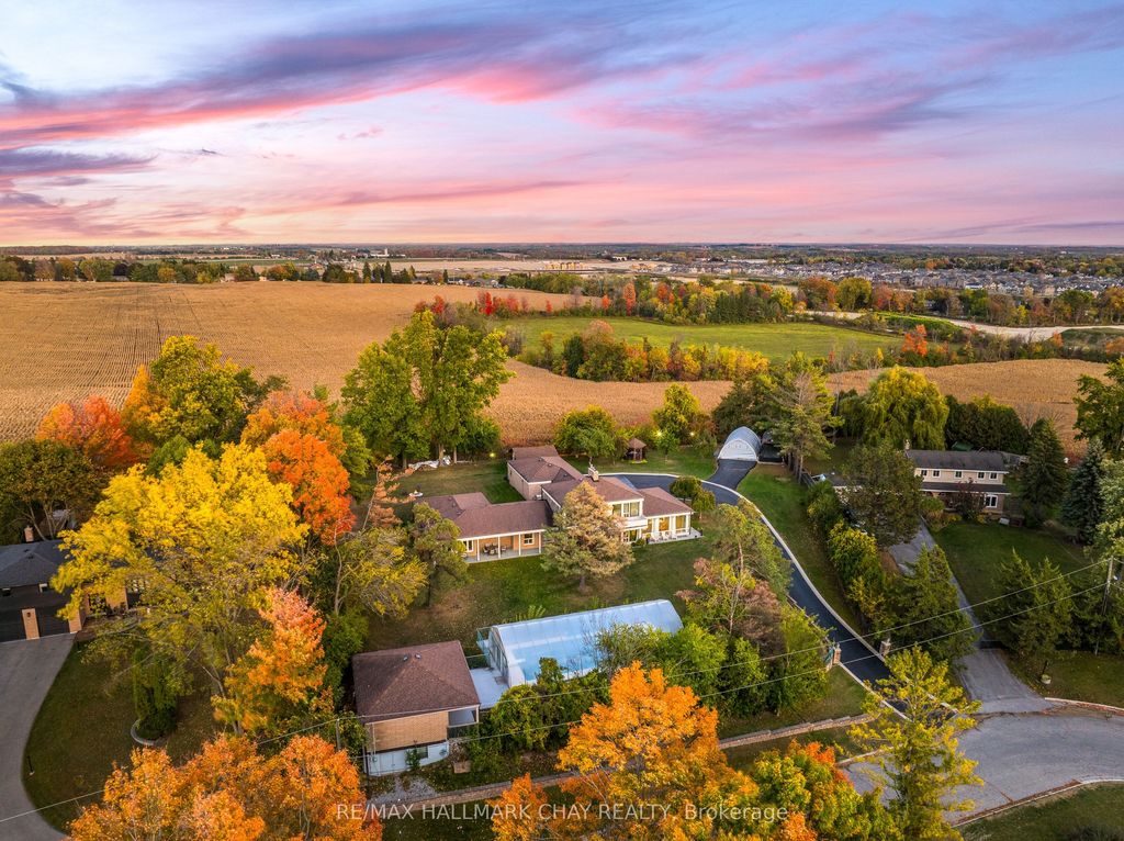 Photo of 39 Highfield Crescent, Georgina, ON L4P 0M2 (MLS # N12653090)