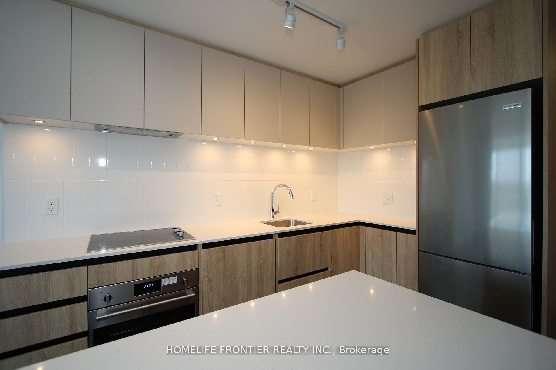 7950 Bathurst Street 1009