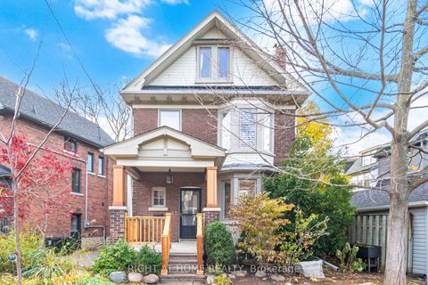 106 Ellerbeck Street Toronto ON M4K 2V1