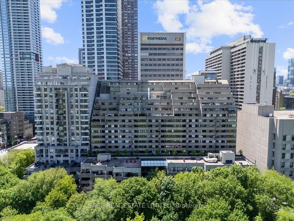 Photo of 360 Bloor Street E #209, Toronto, ON M4W 3M3 (MLS # C13533240)