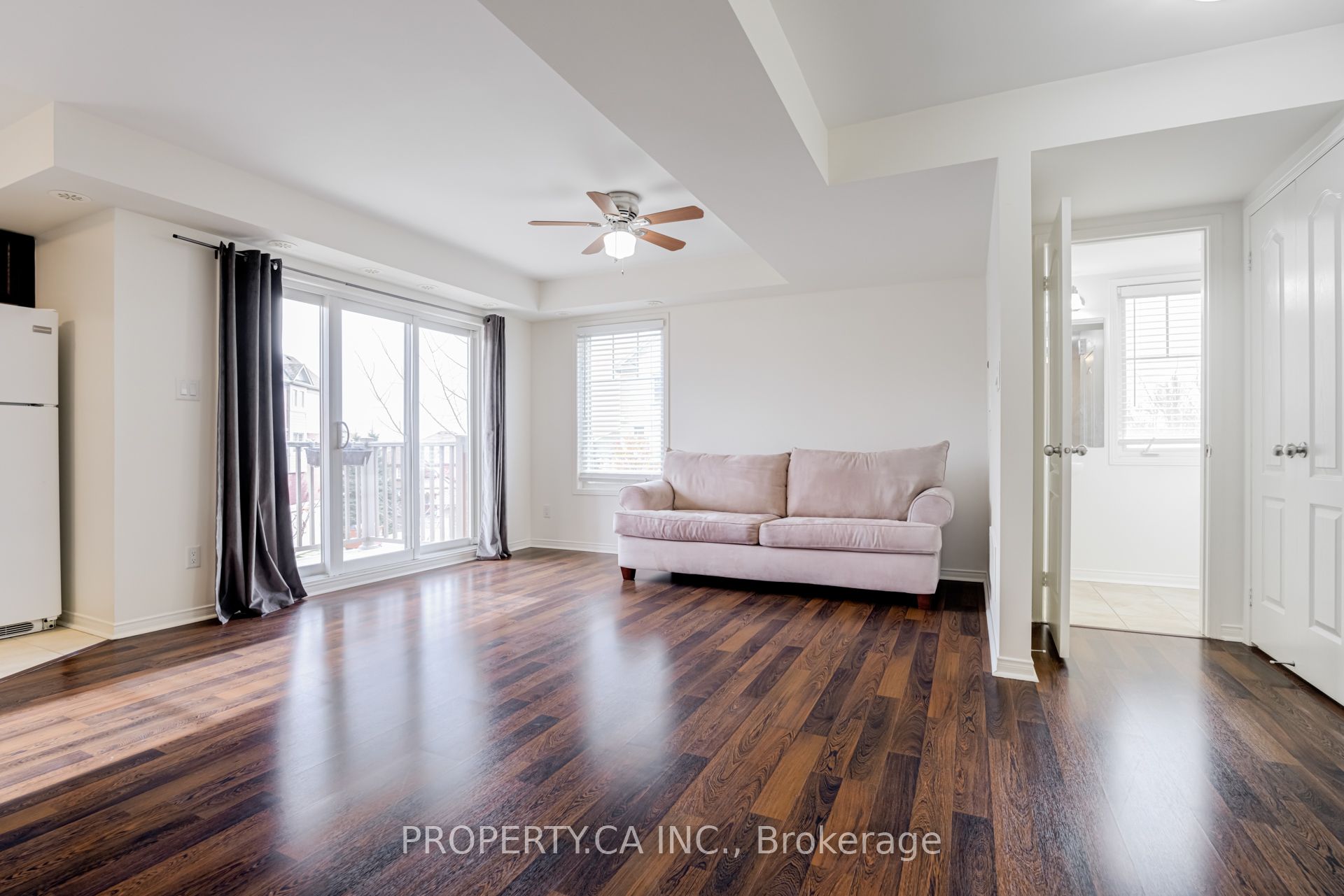 5625 Oscar Peterson Boulevard 24