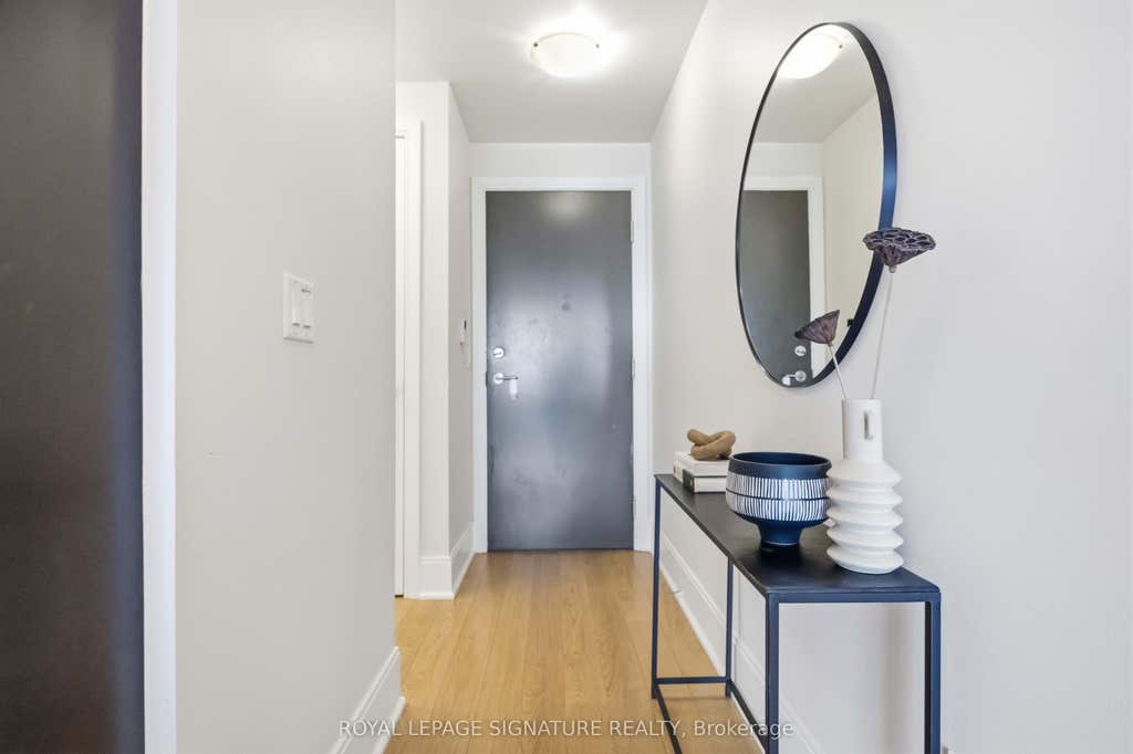 Photo of 181 Wynford Drive #403, Toronto, ON M3C 0C6 (MLS # C13667454)