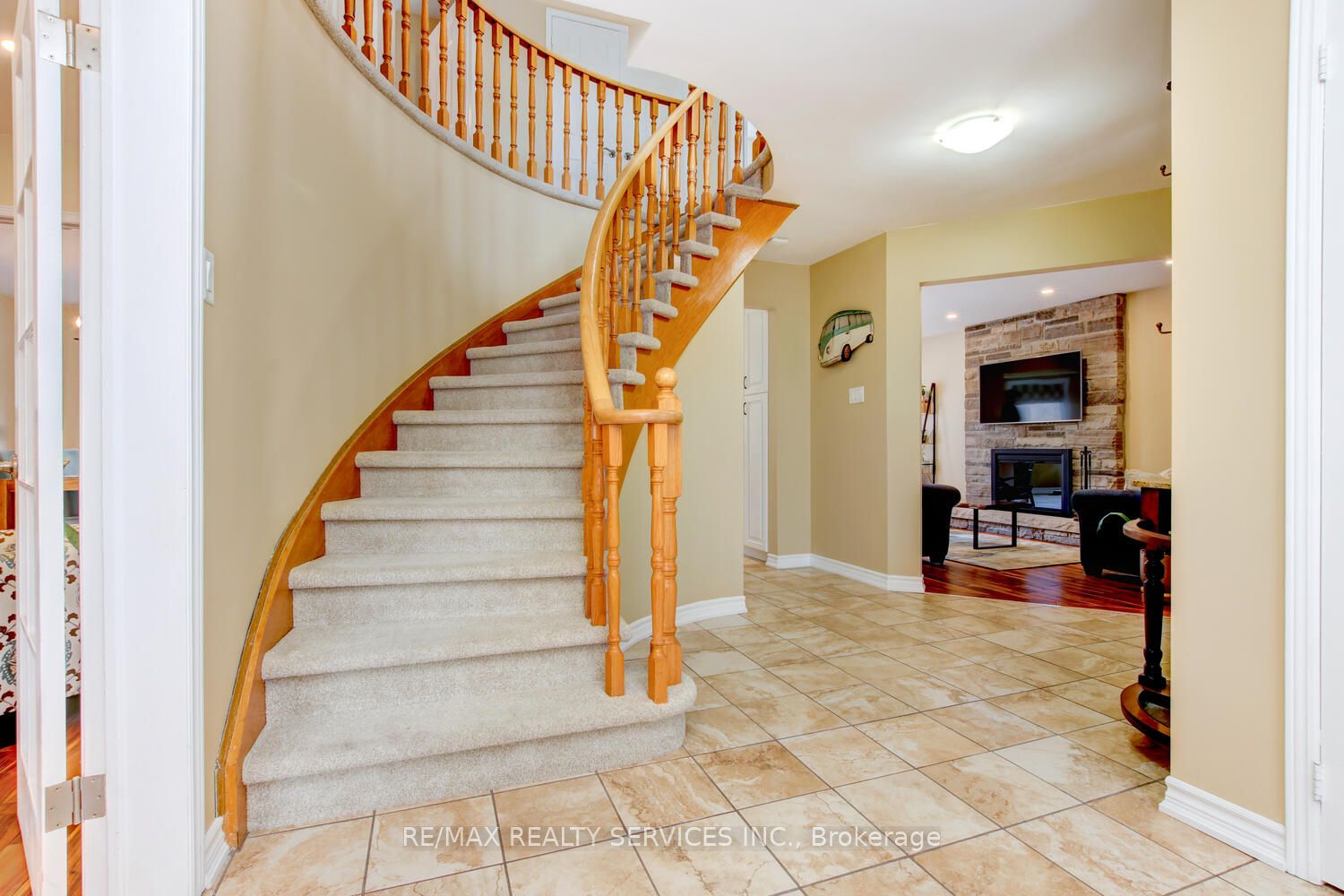 28 Chickadee Crescent