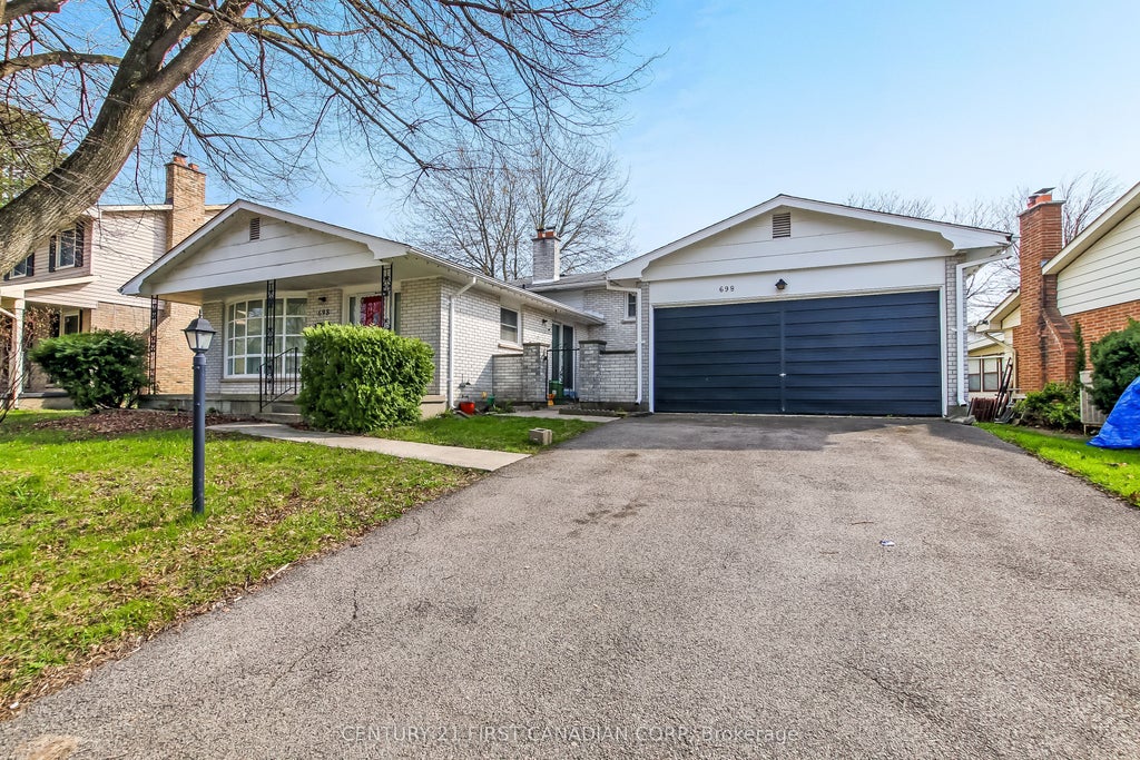 Photo of 698 Chiddington Avenue, London South, ON N6C 2W8 (MLS # X14027064)