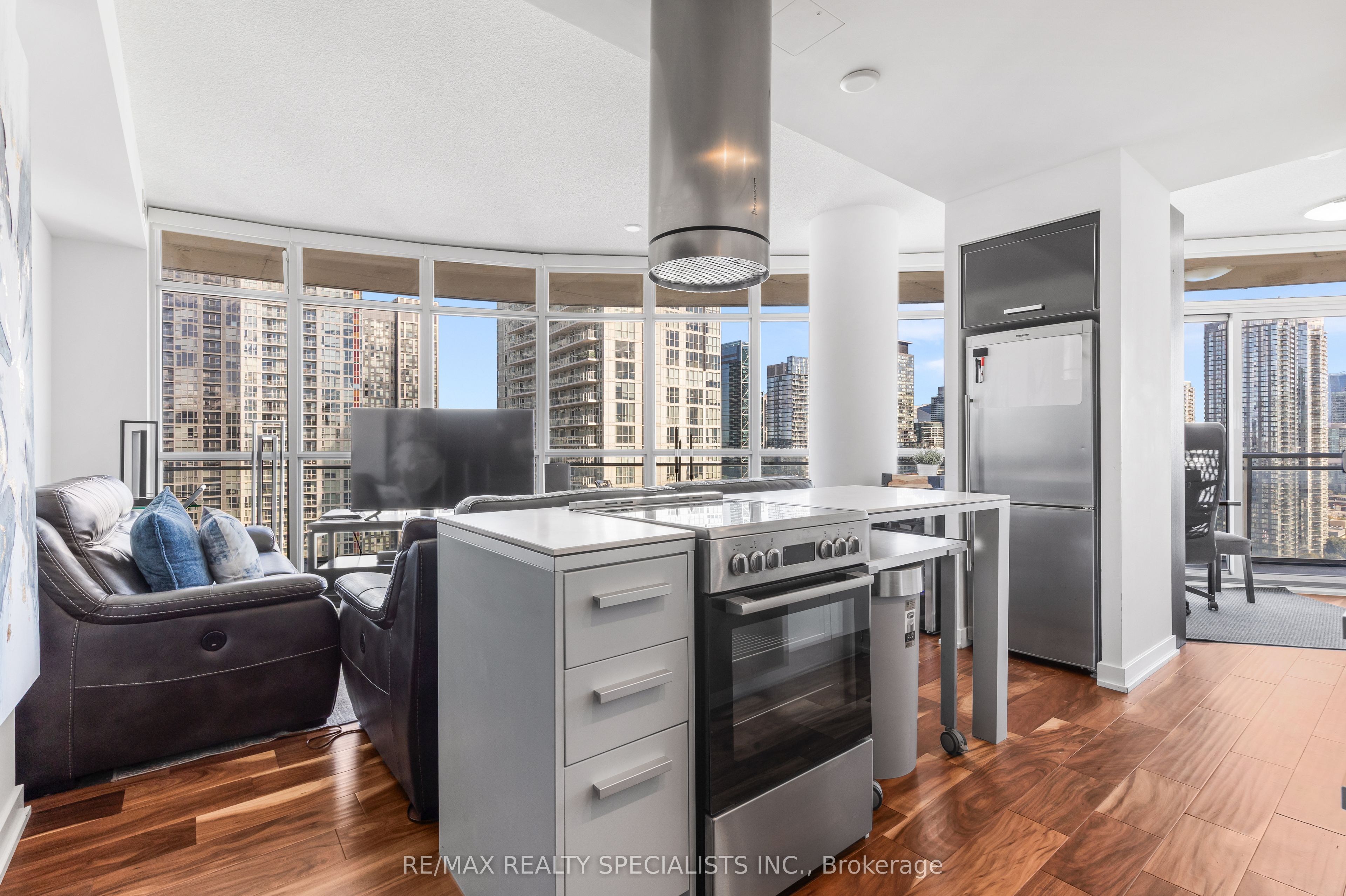 38 Dan Leckie Way 2908