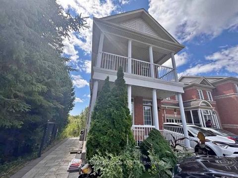 63 Rizal Avenue Markham ON L6B 0G7