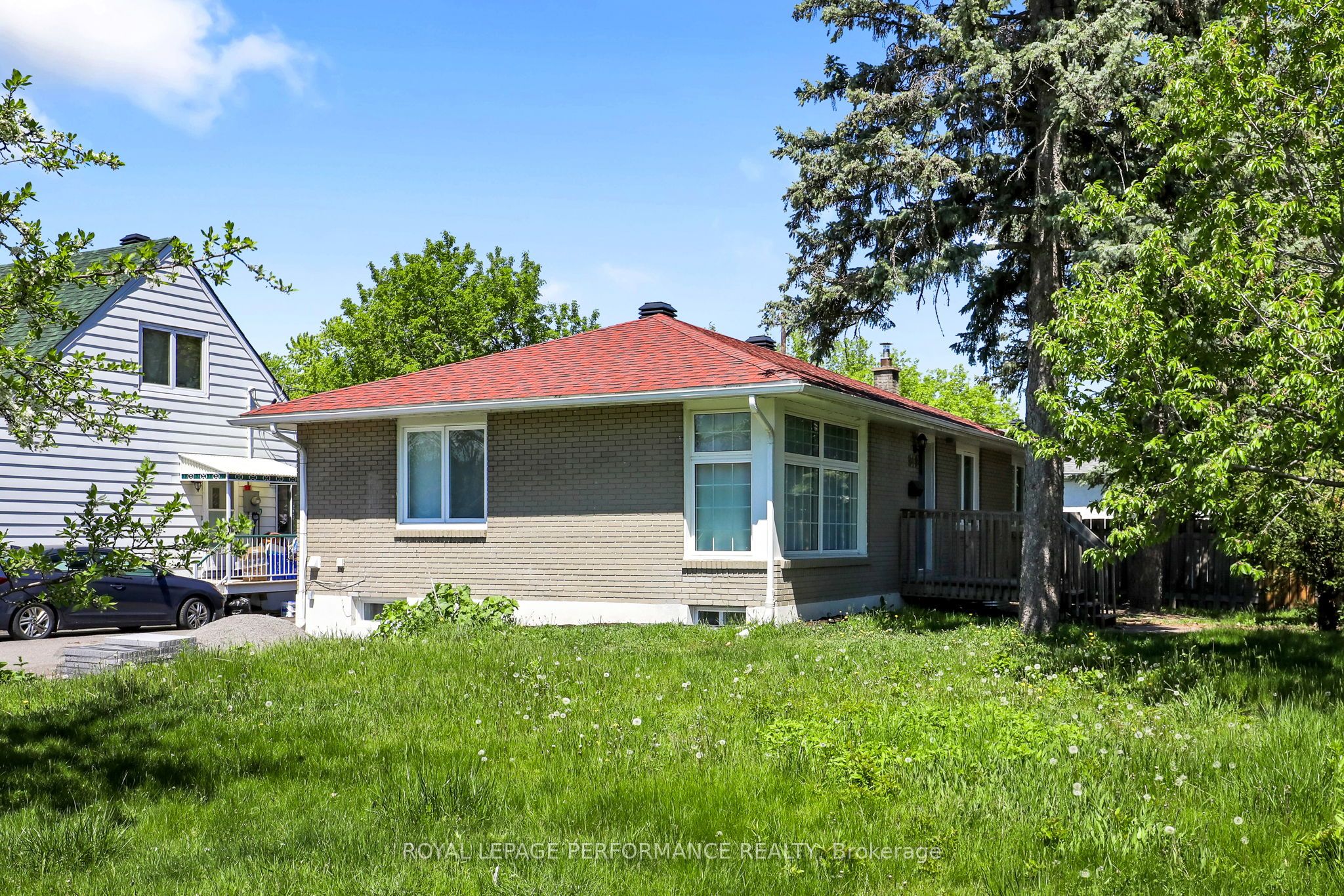 Photo 1 of 18 — 940 BRANT lower unit Street lower unit, Vanier and Kingsview Park, ON K1K 3N2
