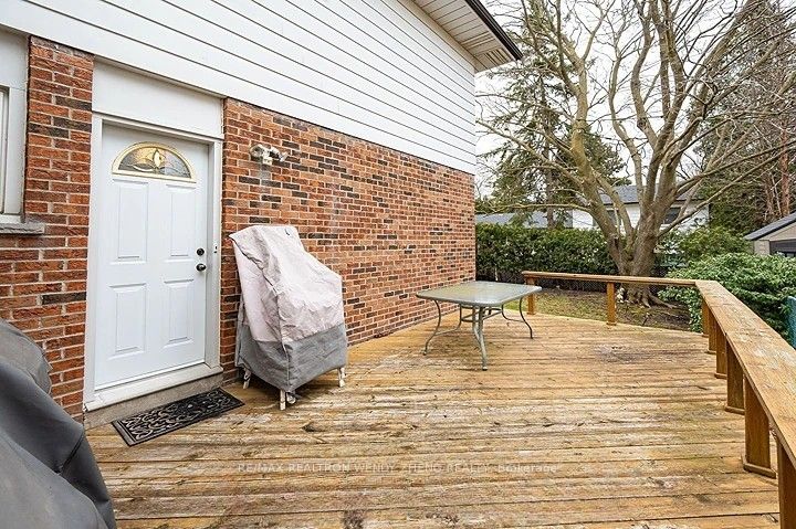 86 Pringle Avenue Lower