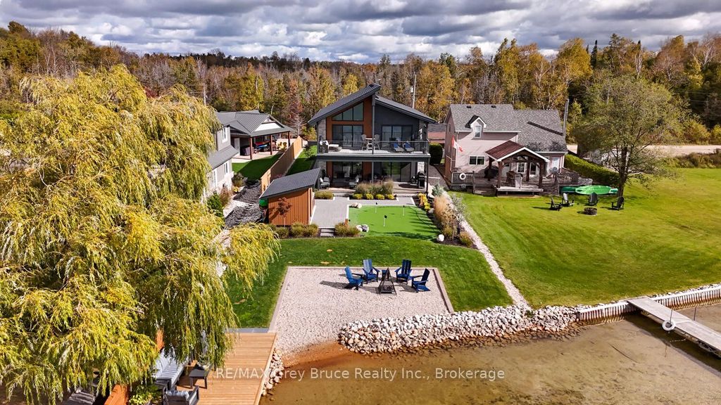 Photo of 166 COUNTRYSIDE Drive, Chatsworth, ON N0H 1G0 (MLS # X12455781)