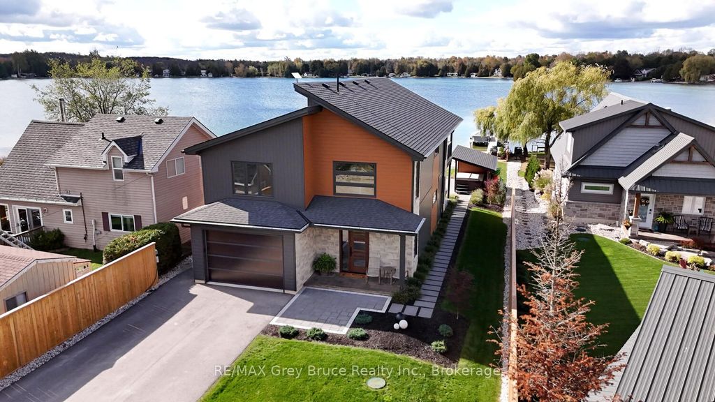 Photo of 166 COUNTRYSIDE Drive, Chatsworth, ON N0H 1G0 (MLS # X12455781)