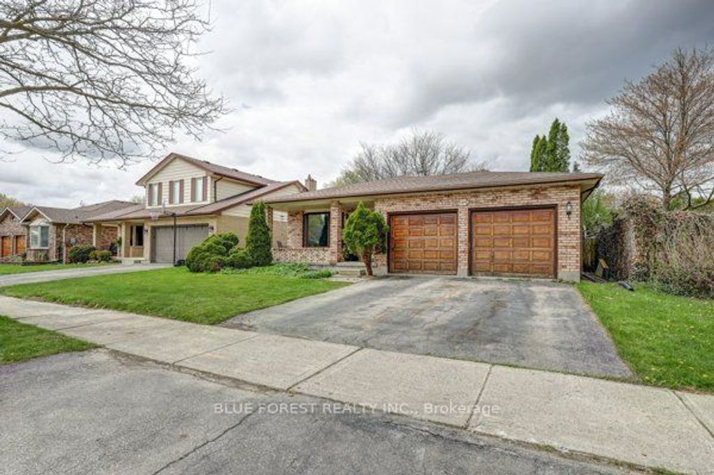 Photo of 224 N Conway Drive N, London South, ON N6E 3J5 (MLS # X13079564)