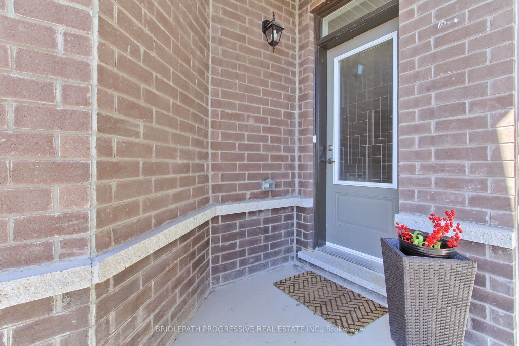 Photo of 2 NW Big Canoe Drive, Georgina, ON L0E 1R0 (MLS # N13581934)