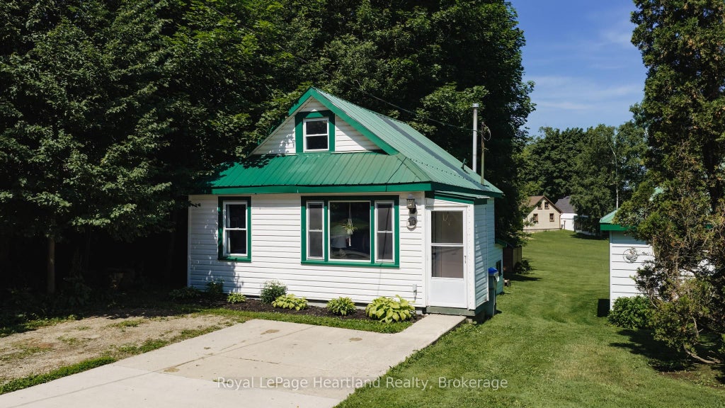 Photo of 20 William Street S, Central Huron, ON N0M 1L0 (MLS # X13886808)