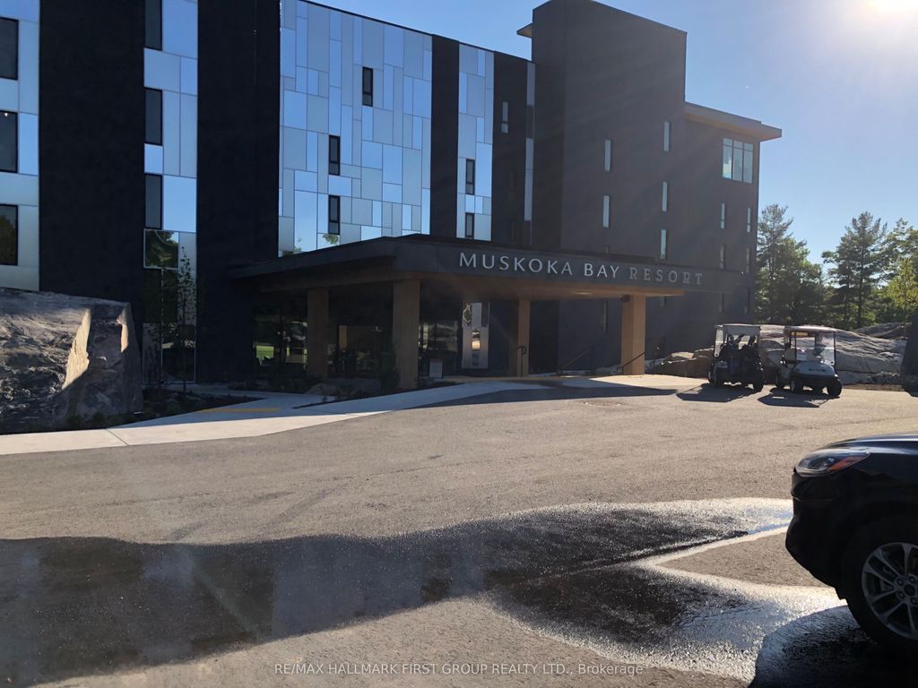 Photo of 120 Carrick Trail #104, Gravenhurst, ON P1P 0A2 (MLS # X12922678)