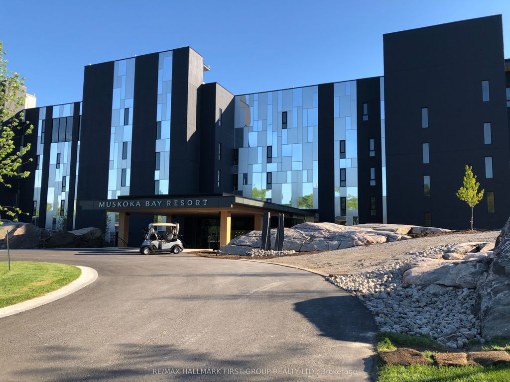 Photo of 120 Carrick Trail #104, Gravenhurst, ON P1P 0A2 (MLS # X12922678)