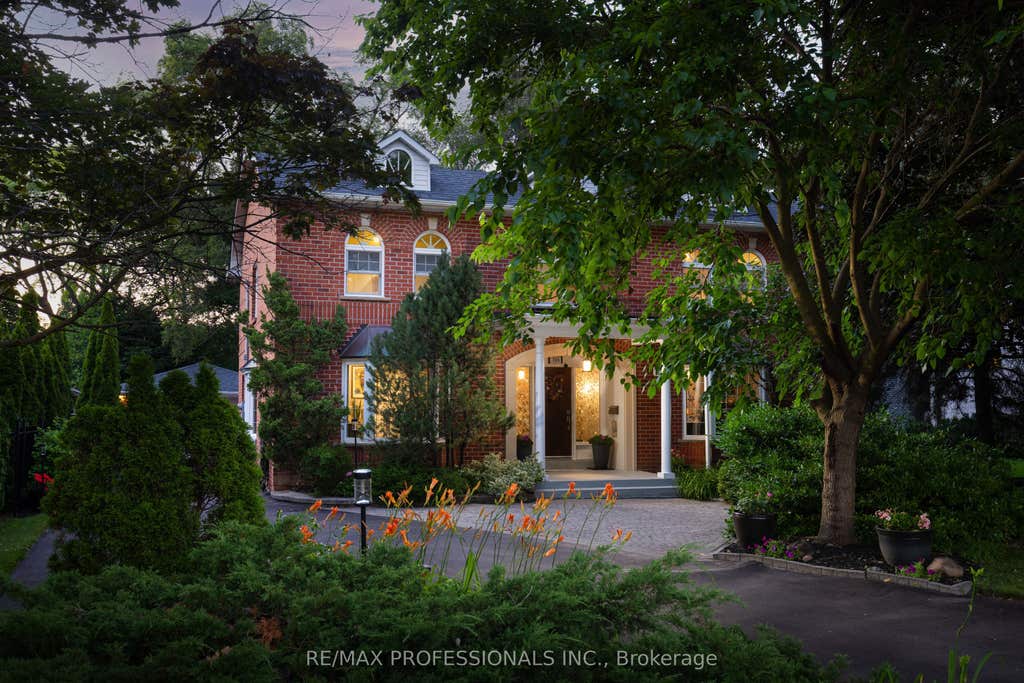 Photo of 106 Rathburn Road, Toronto, ON M9A 1R7 (MLS # W13600214)