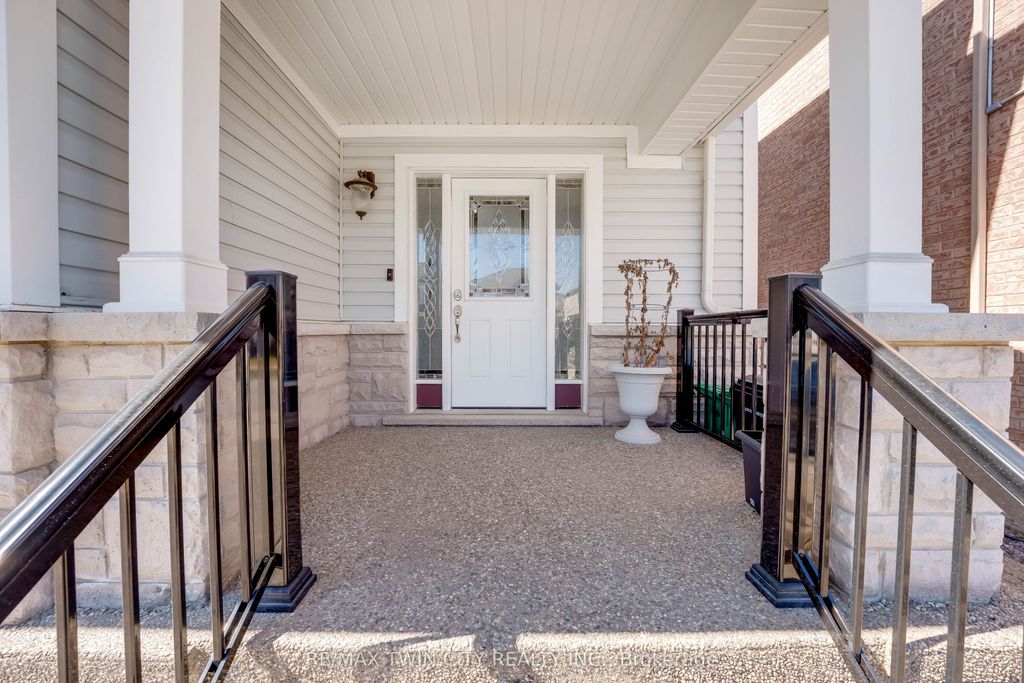 Photo of 334 Apple Hill Crescent, Kitchener, ON N2R 0E5 (MLS # X13152386)