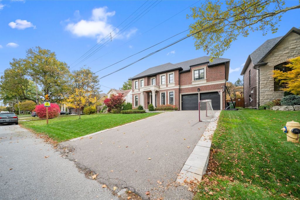 Photo of 8 Graywood Drive, Toronto, ON M9A 1P6 (MLS # W12538576)