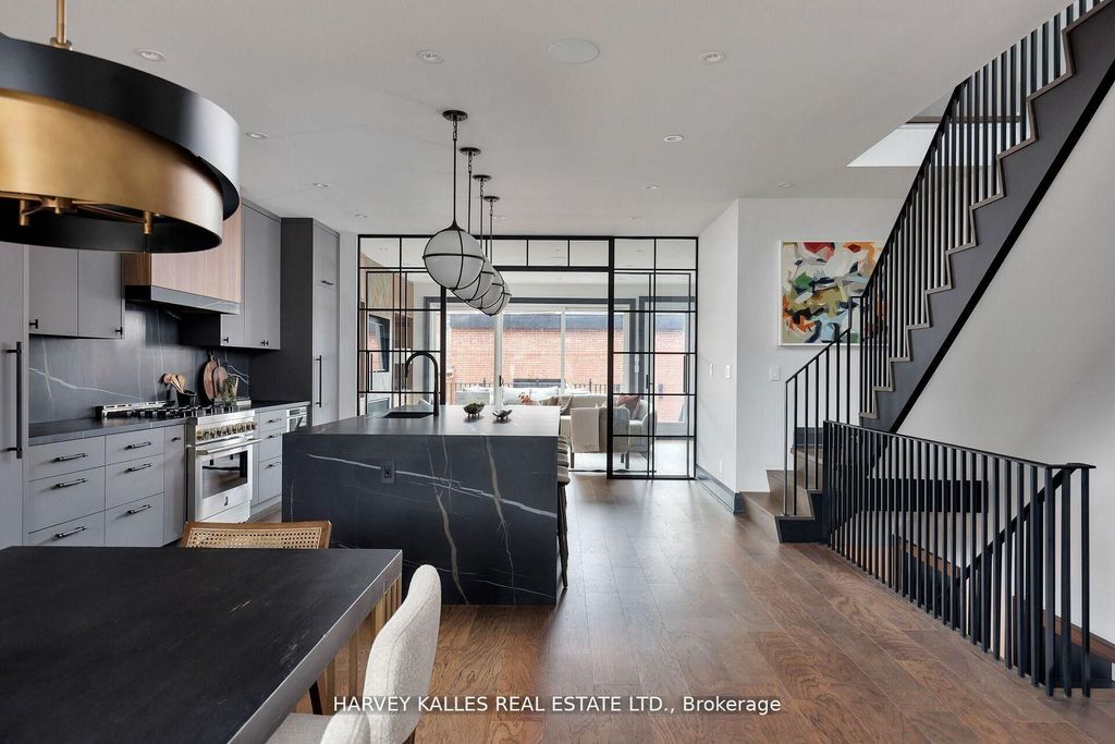 Photo of 498 Roxton Road, Toronto, ON M6G 3R4 (MLS # C12368184)