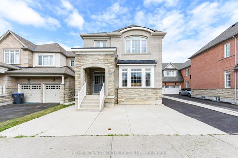 210 Castle Oaks Crossing W Brampton ON L6P 3X2