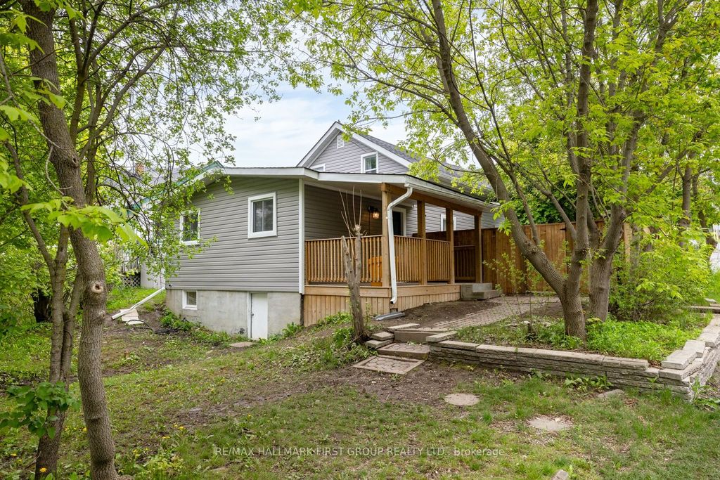 Photo of 641 Reid Street, Peterborough, ON K9H 4H6 (MLS # X12784190)