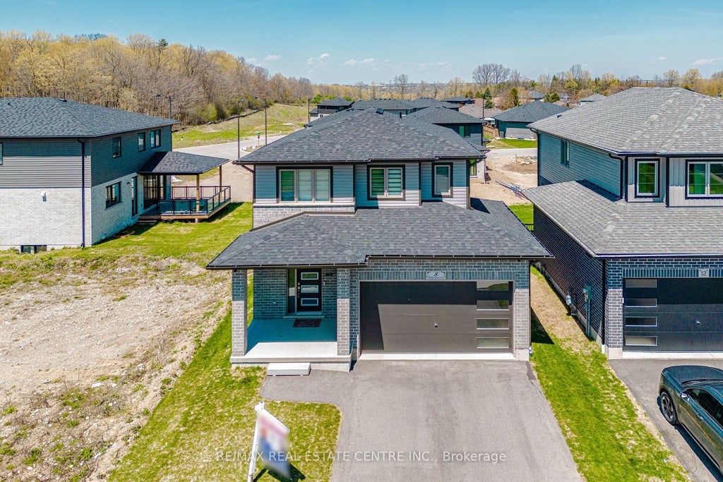 Photo of 8 Moon Crescent, Cambridge, ON N1S 0C4 (MLS # X13724510)