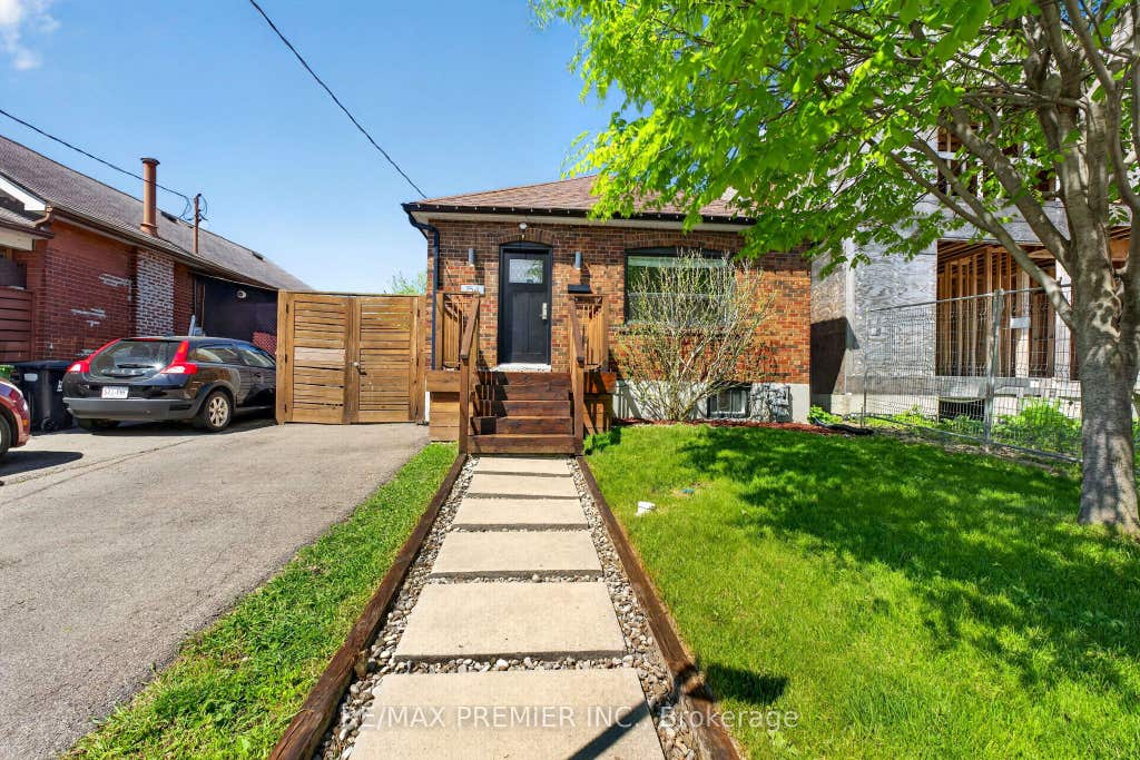 Photo of 154 Fifth Street, Toronto, ON M8V 2C7 (MLS # W13230444)