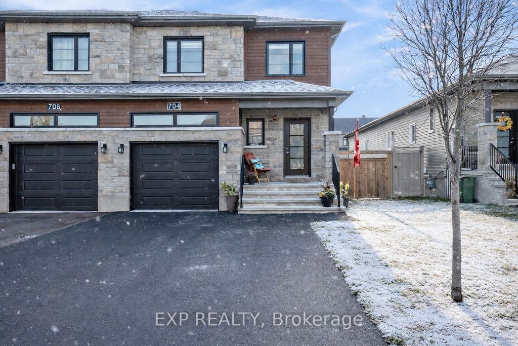 Photo of 704 Azure Street, Russell, ON K4R 1E5 (MLS # X12767790)