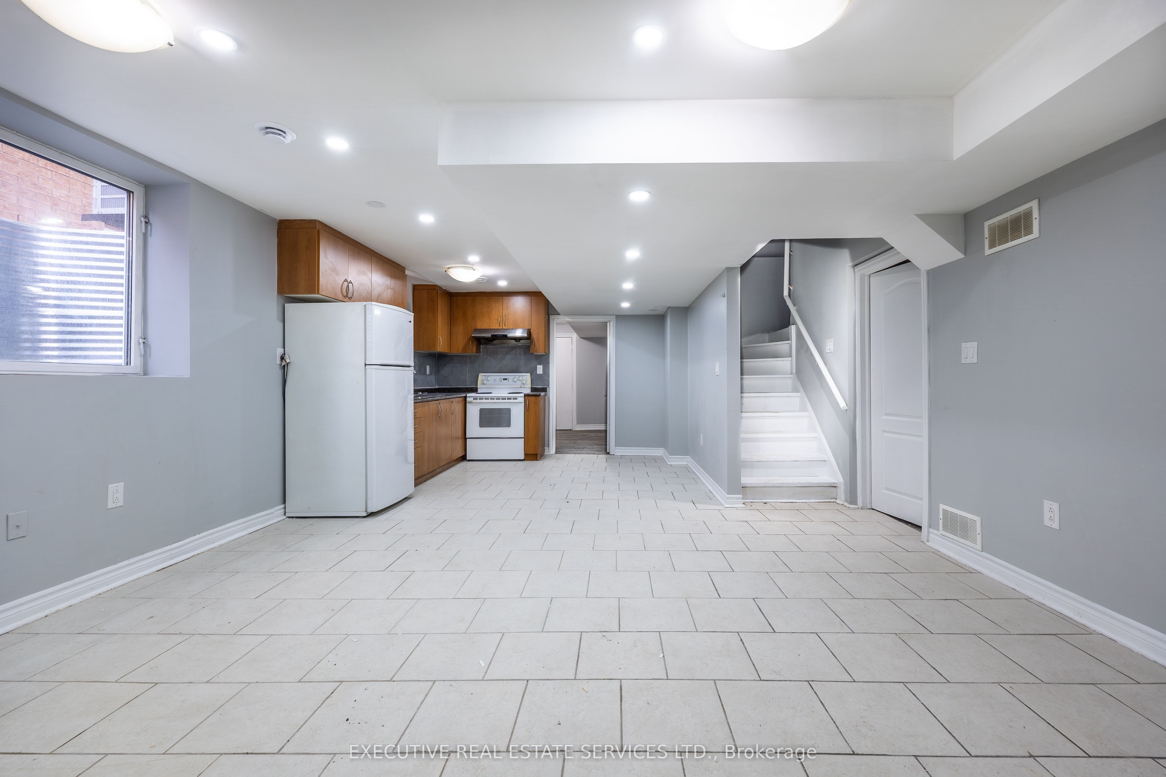 6 Gosling (Basement) Street
