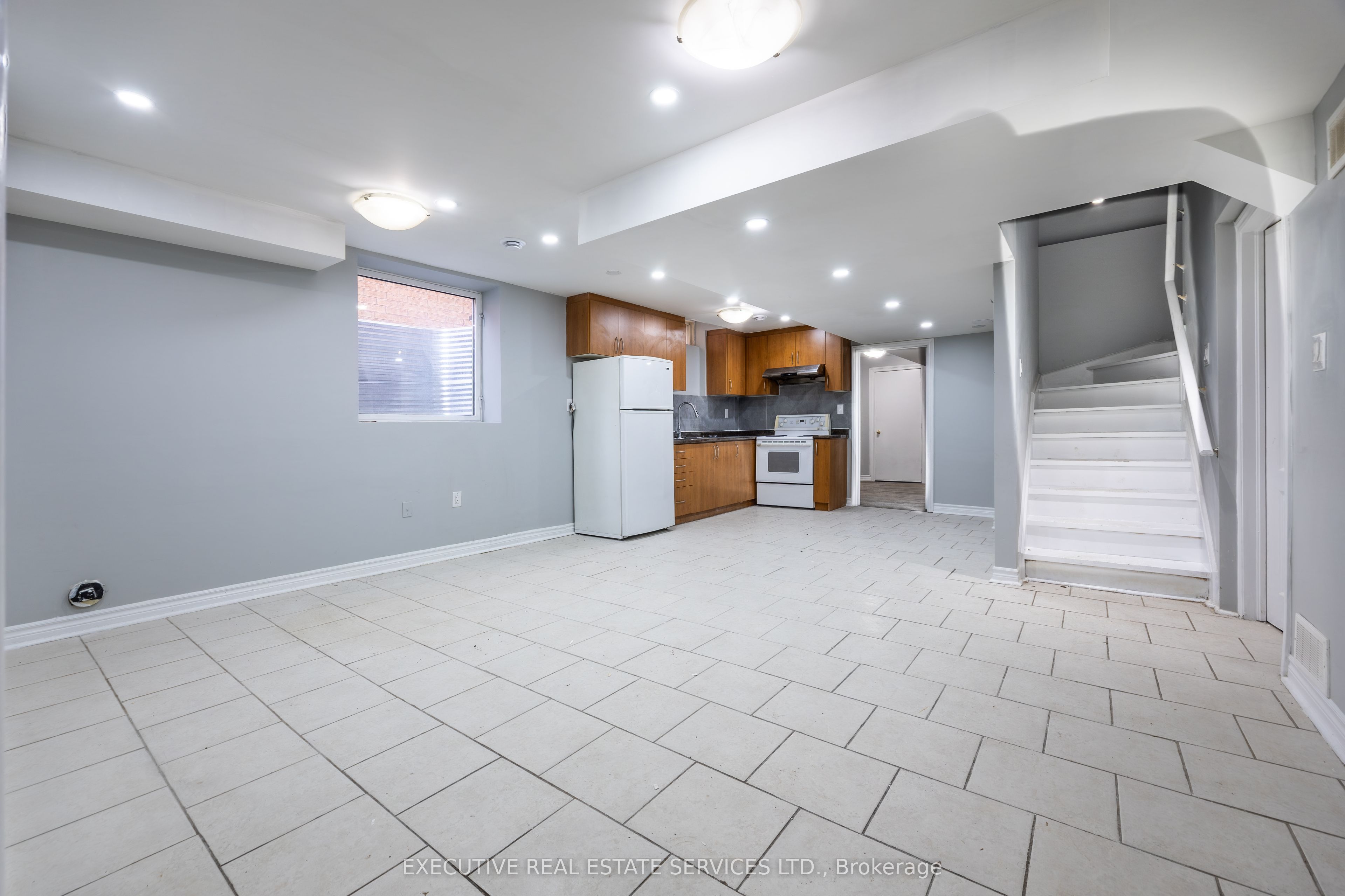 6 Gosling (Basement) Street