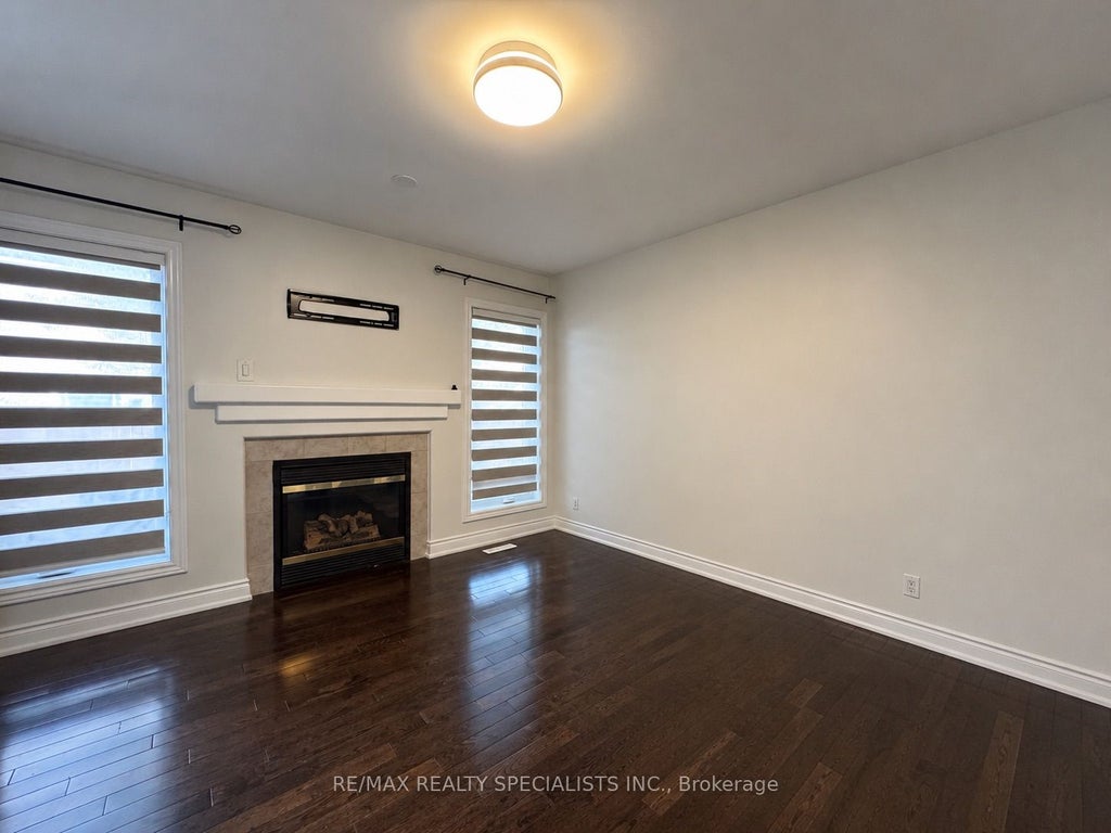 Photo of 22 Clayborne Avenue, Brampton, ON L7A 1N8 (MLS # W13654026)