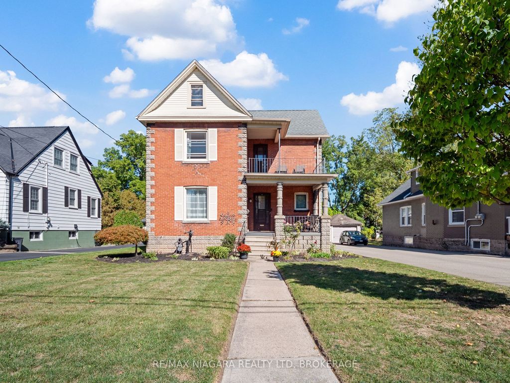 Photo of 18 Emerick Avenue, Fort Erie, ON L2A 2W3 (MLS # X12816180)