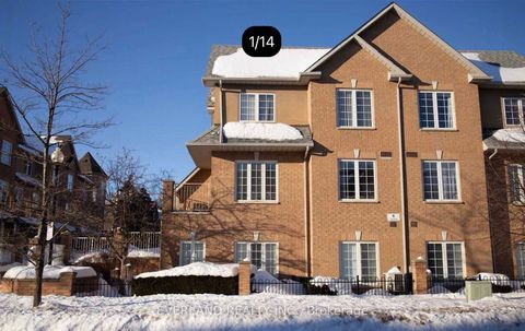 6 Cox Boulevard #3 Markham ON L3R 4G1