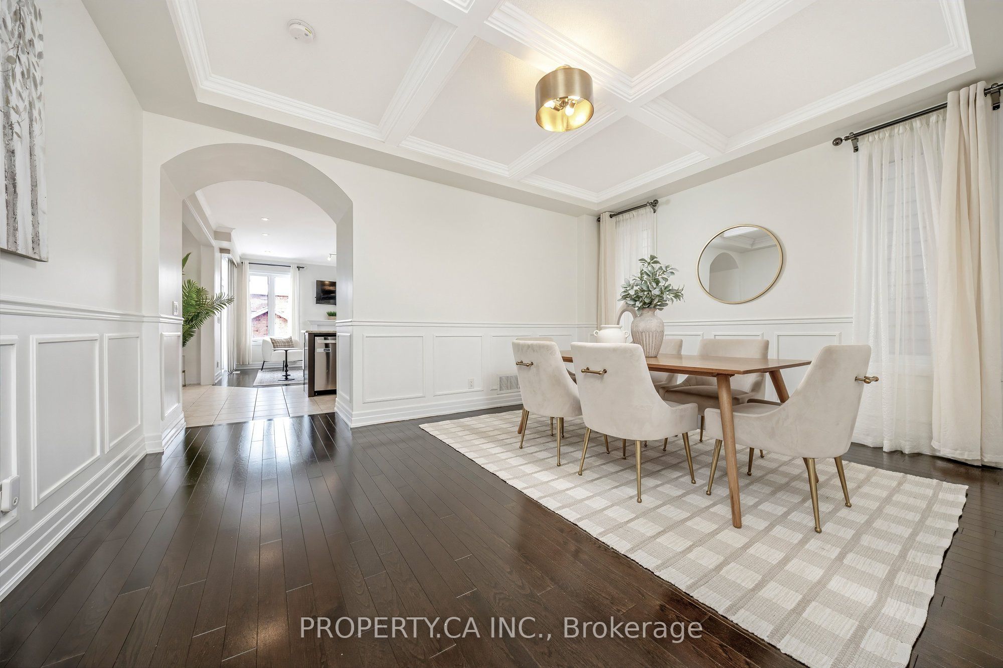 208 Holloway Terrace